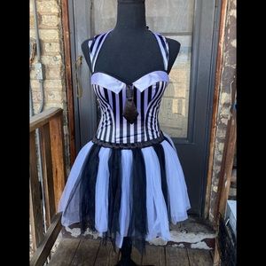 Beetlejuice Beetlejuice corset & tutu costume